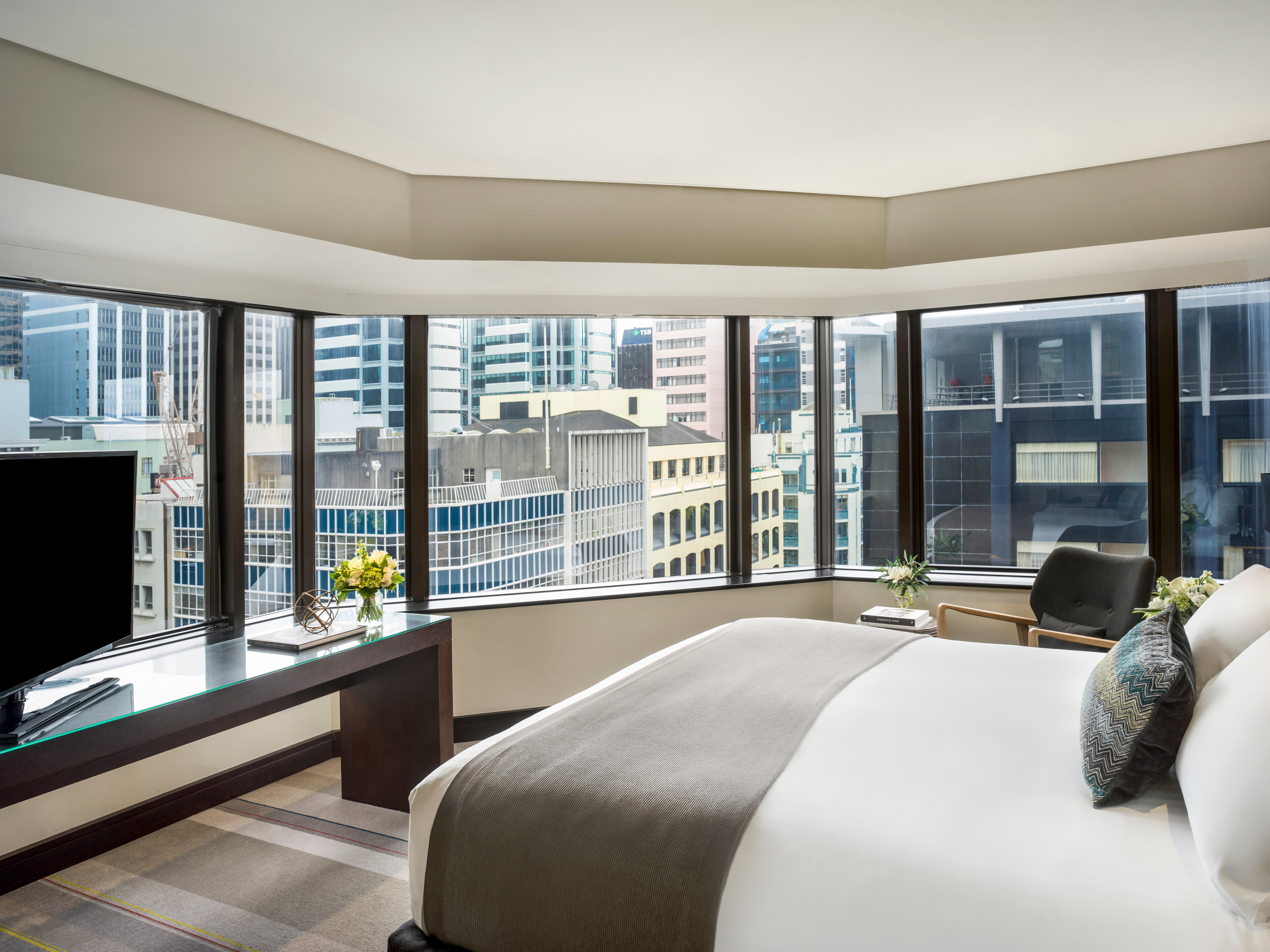 Intercontinental Wellington By Ihg Hotell Exteriör bild A bedroom at The Westin Hong Kong
